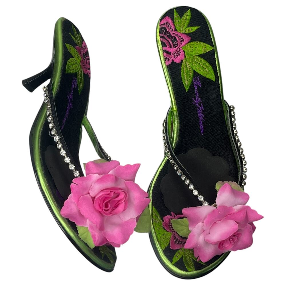 Beverly Feldman Sandal 7M Lazy Nights Black Y2K Rose 3D Floral Kitten Heel Thong